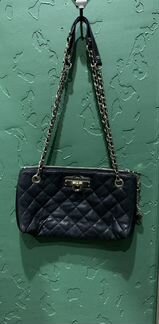 Стёганная сумка на цепочке dkny