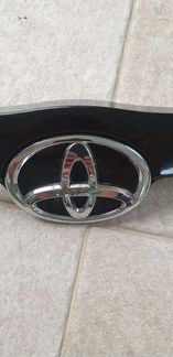 Молдинг крышки багажника toyota camry 40