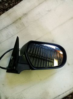 Правое зеркало Subaru Legacy 2005-2008 года
