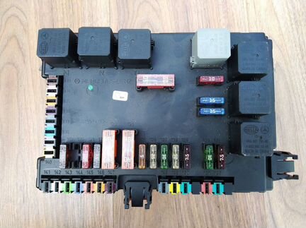 Блок предохранителей и реле Mercedes W221 C216