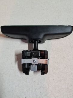Зеркало заднего вида