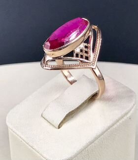 Золотое кольцо с корундом 583 пробы СССР