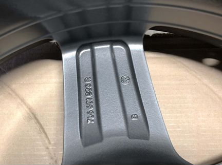 Литые диски R19 VW Touareg Оригинал