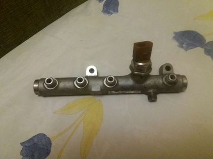 Топливная рампа 059130089AH