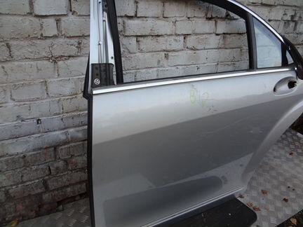 Дверь задняя левая Мерседес 221 длинная база