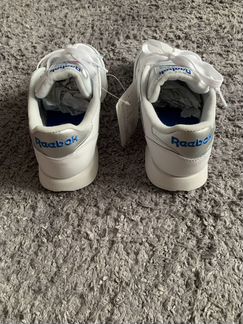 Кроссовки женские Reebok Classic 37.5