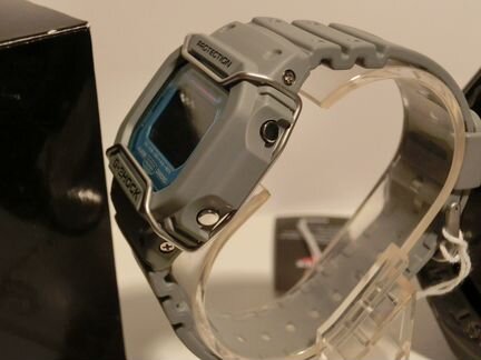 Casio DW-D5600P-8E новые