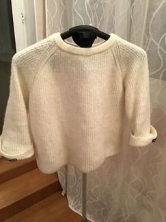 Вязанный свитер молочного цвета