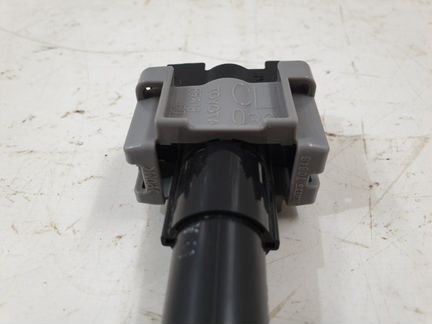 Форсунка омывателя Toyota Land Cruiser 200