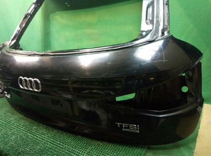 Крышка дверь багажника задняя Audi Q3 Quattro 8UB