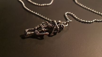 Кулон скелеты, идеально для Halloween