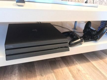 PS 4 PRO 1Tb (2 dual shock + 7 игр)