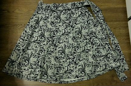 Фирменные юбки для девушки 42-44 размера