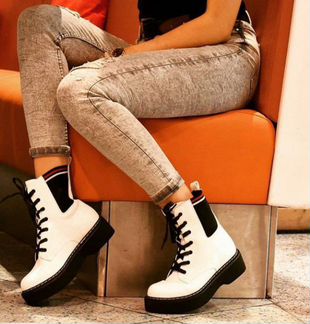 Ботинки бренда Betsy