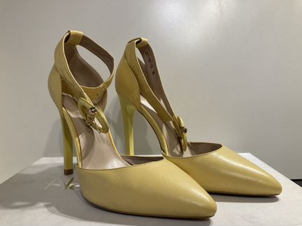 Туфли кожаные желтые Dino Ricci