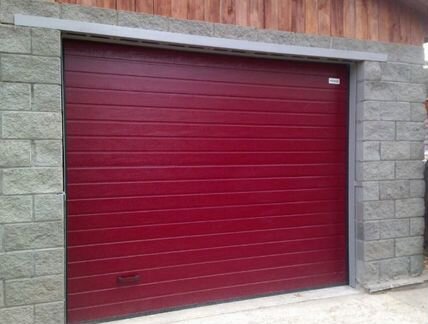 Секционные ворота