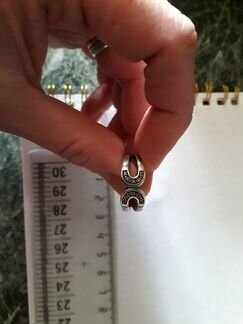 Серебряное кольцо с бриллиантами