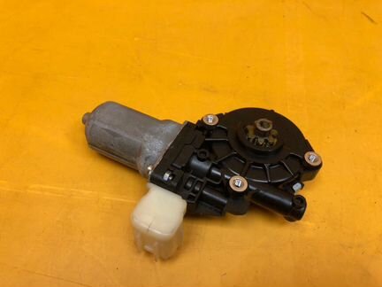 Мотор стеклоподъемника задний левый Nissan X-Trail