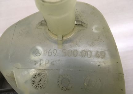 Бачок расширительный Mercedes W169