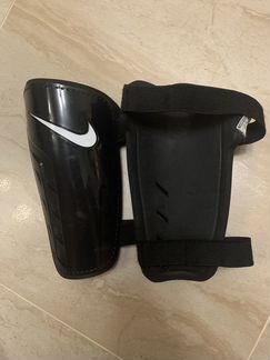 Щитки футбольные nike