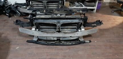 Передняя панель (телевизор) в сборе bmw f10