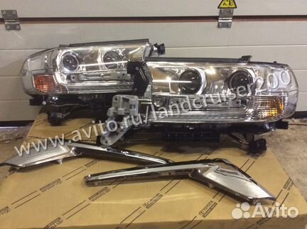 Передние фары Land Cruiser 200 2015-2019