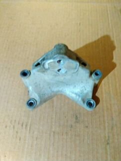 Кронштейн раздатки VW Туарег 3.2 3.6 4.2 Audi Q7