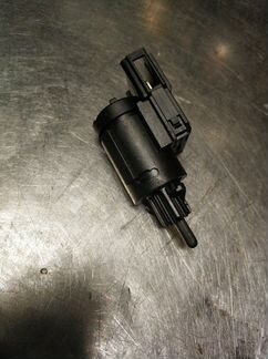 Концевик лягушка тормоза VW Туарег Каен Audi Q7