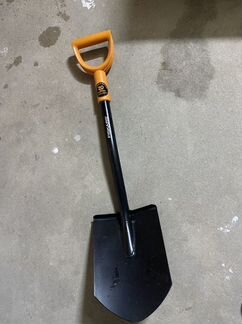 Лопата Fiskars штыковая мини маленькая женская