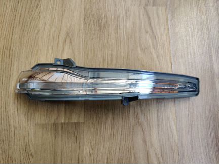 Повторитель поворотника mercedes W205/X205/W222/W2
