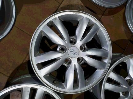 Диски бу оригинал R16 B на Hyundai