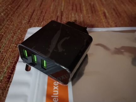 Зарядное устройство 3USB