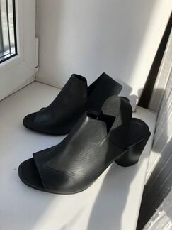 Босоножки женские cos