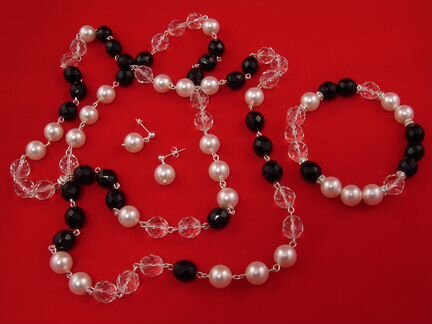 Комплект Классика (бусы + браслет + серьги)