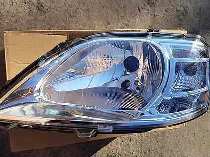 Фара на Лада Ларгус левая