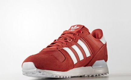 Кроссовки Adidas ZX700 новые оригинал