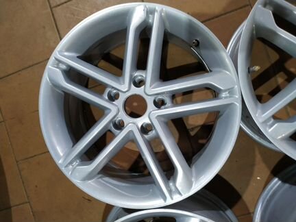 Диски бу литые R17 на Opel Insignia