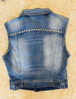 Джинсовая жилетка benetton