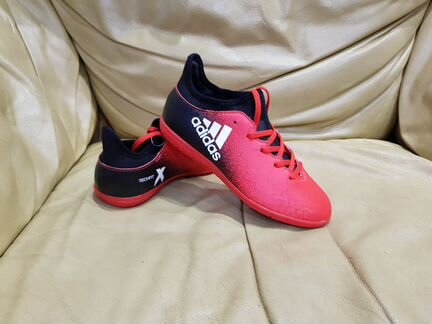 Футзалки Adidas новые детские 32 р