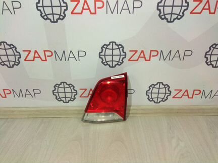 Фонарь правый внутренний Toyota Land Cruiser J200