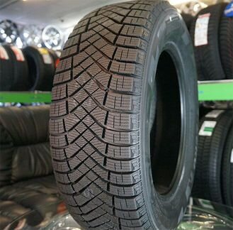 235/65 R18 110T Pirelli Ice Zero FR Новые
