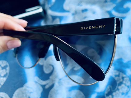 Очки Givenchy