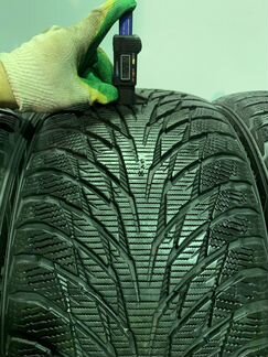 Зимние шины 255/40R18 Nokian hkpl R2