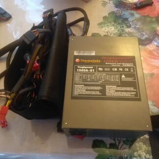 Блок питания Thermaltake toughpower 1500w