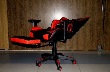 Игровое кресло. Новое Геймерское компьютерное крес