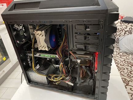 Игровой компьютер с монитором (G-Force GTX Titan)
