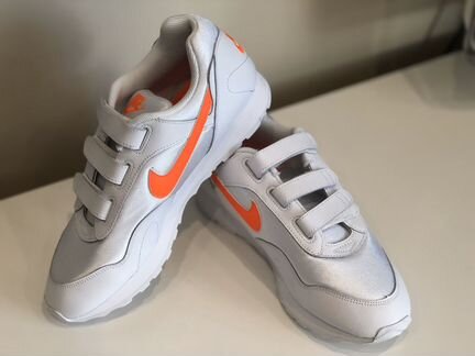 Кроссовки Nike (новые)