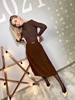 Стильная водолазка и юбка плиссе