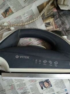 Утюг Vitek
