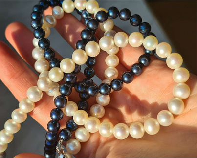 Колье из жемчуга с золотым замком 585